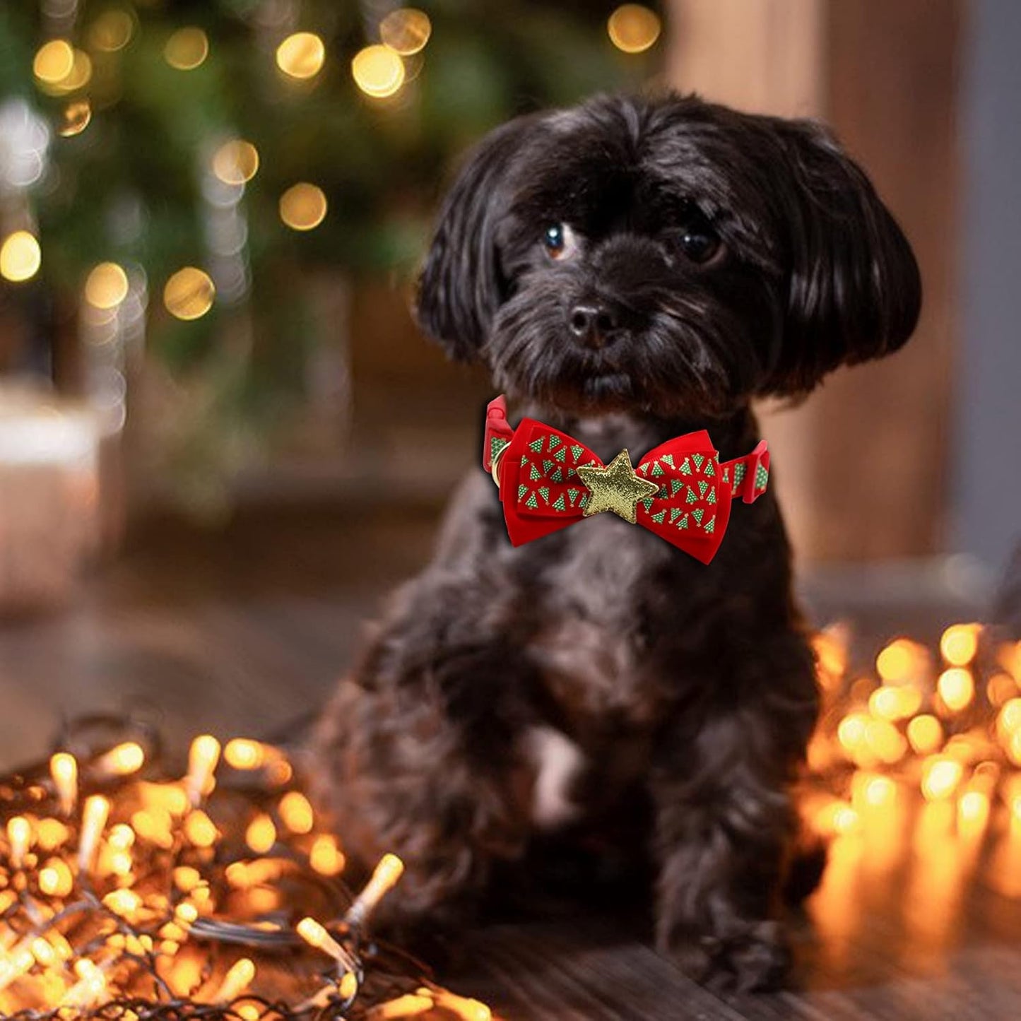 Festive Green Tree Adjustable Dog Collar with Bow Tie - Perfect for Medium Dogs This Christmas!